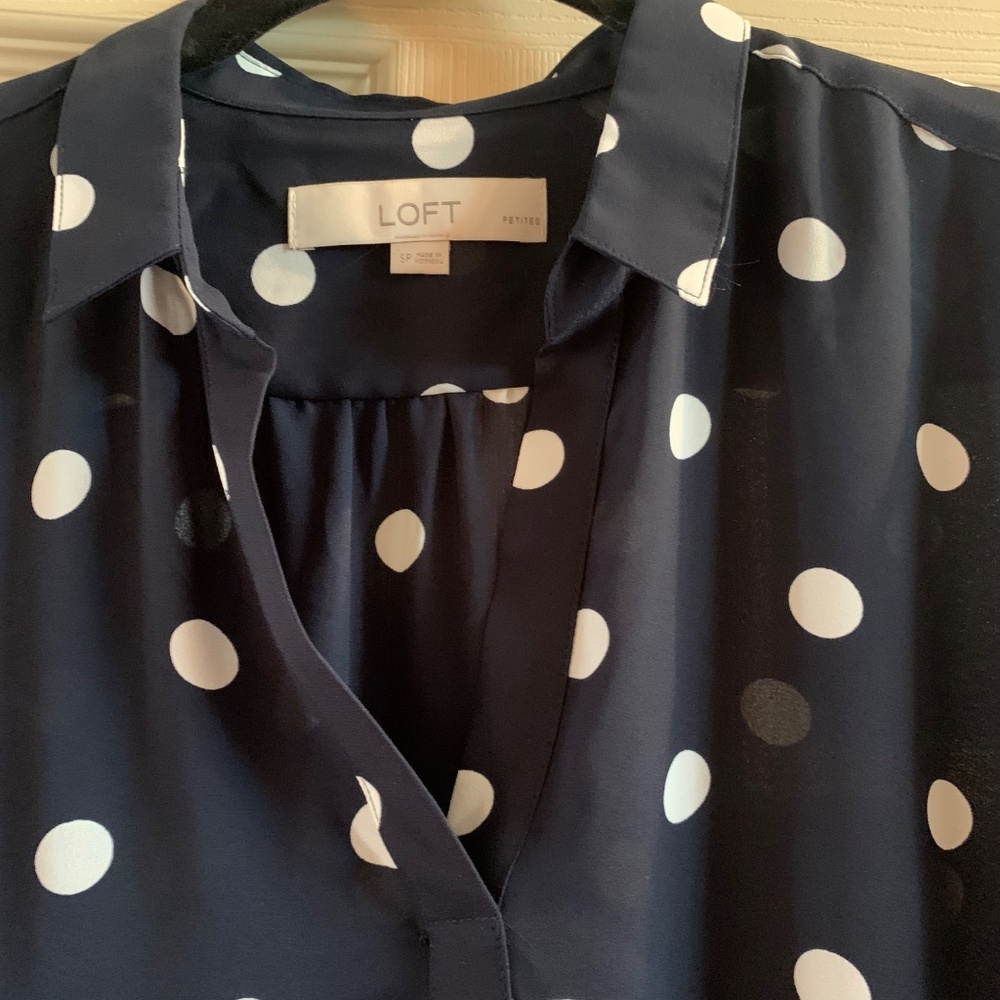 Loft Petites Navy Blue/White Polka Dot Blouse sz PS - Picture 2 of 5